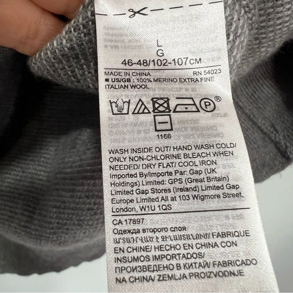 Banana Republic men Merino‎ Baruffa Wool sweater sizer L